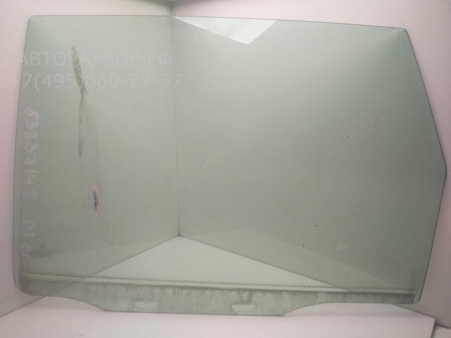 Стекло двери задней левой
