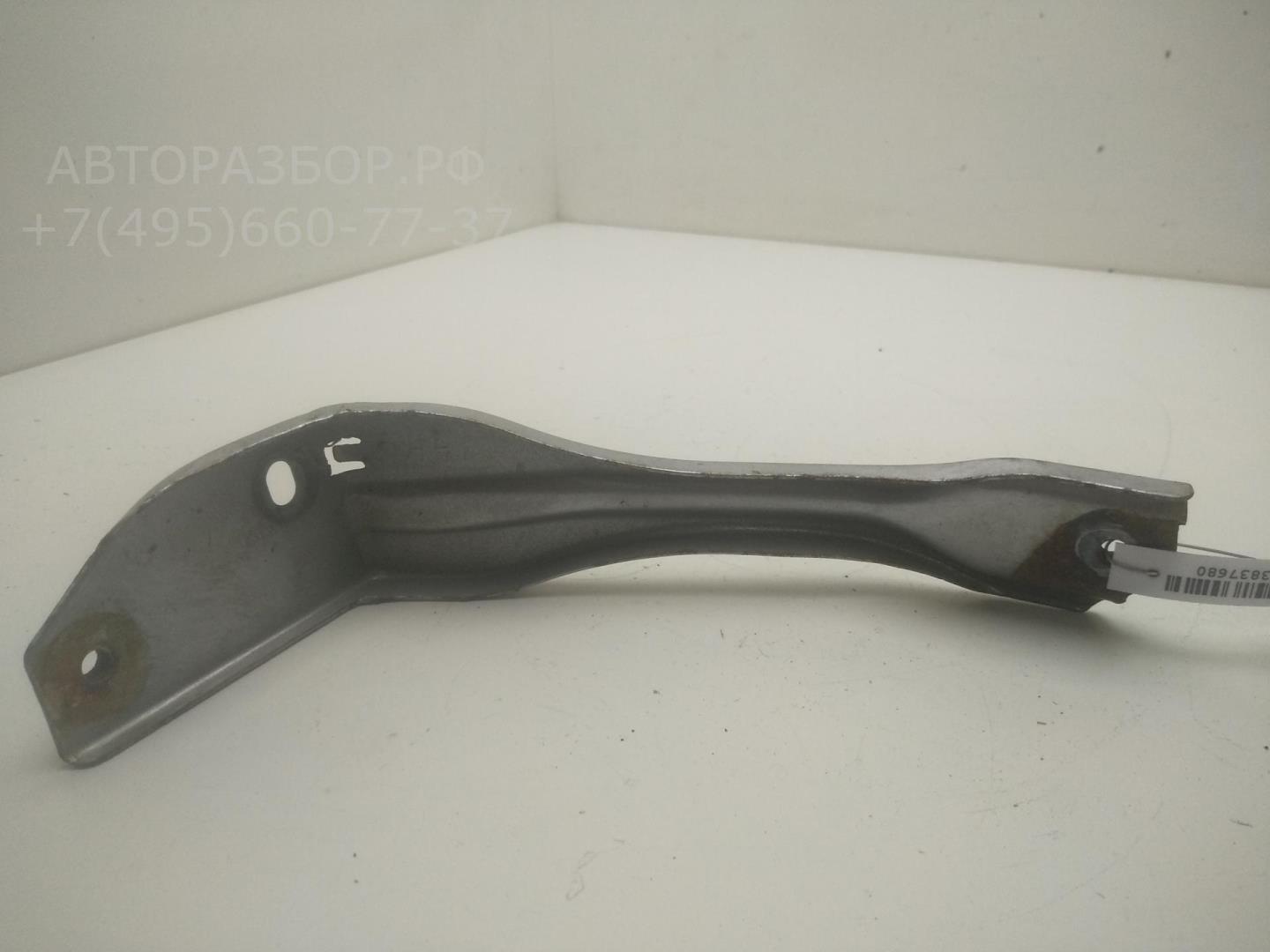 Кронштейн переднего бампера правый