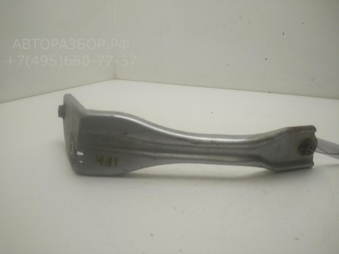 Кронштейн переднего бампера правый