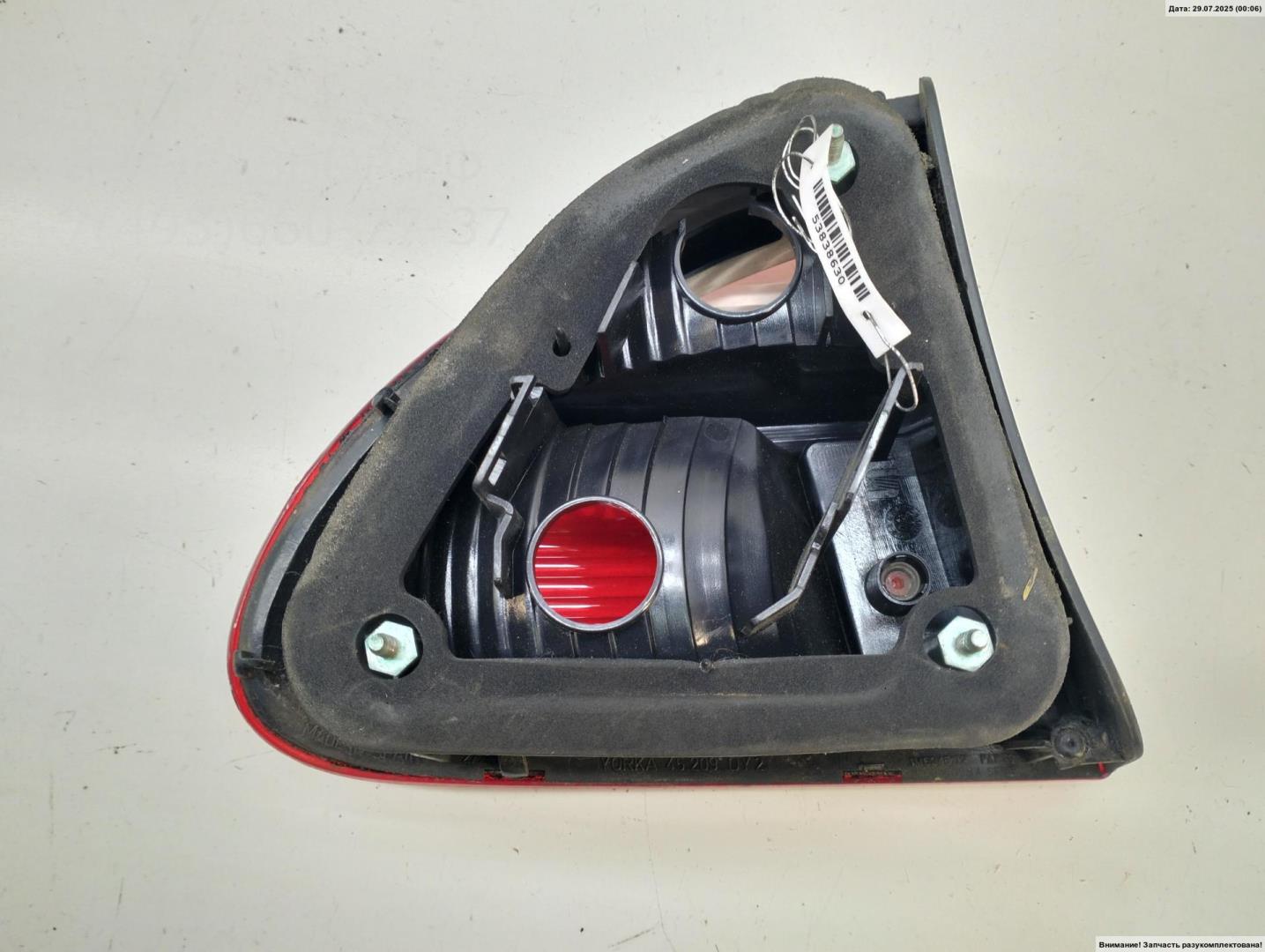 Фонарь задний правый