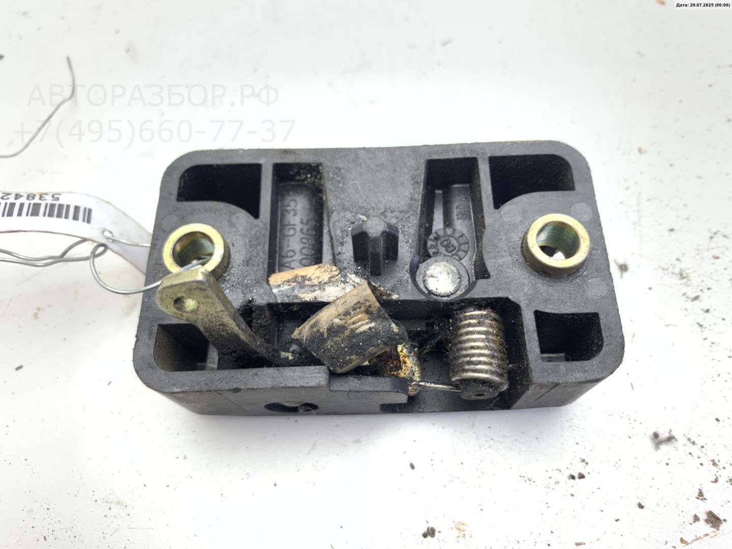 Замок багажника