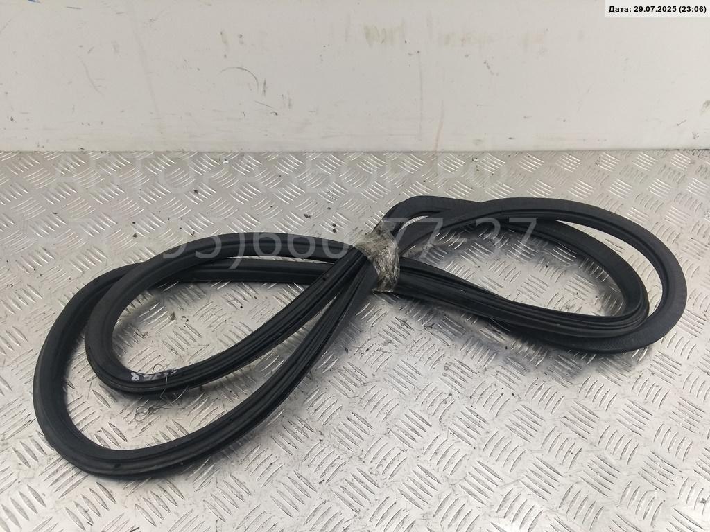 Уплотнитель двери