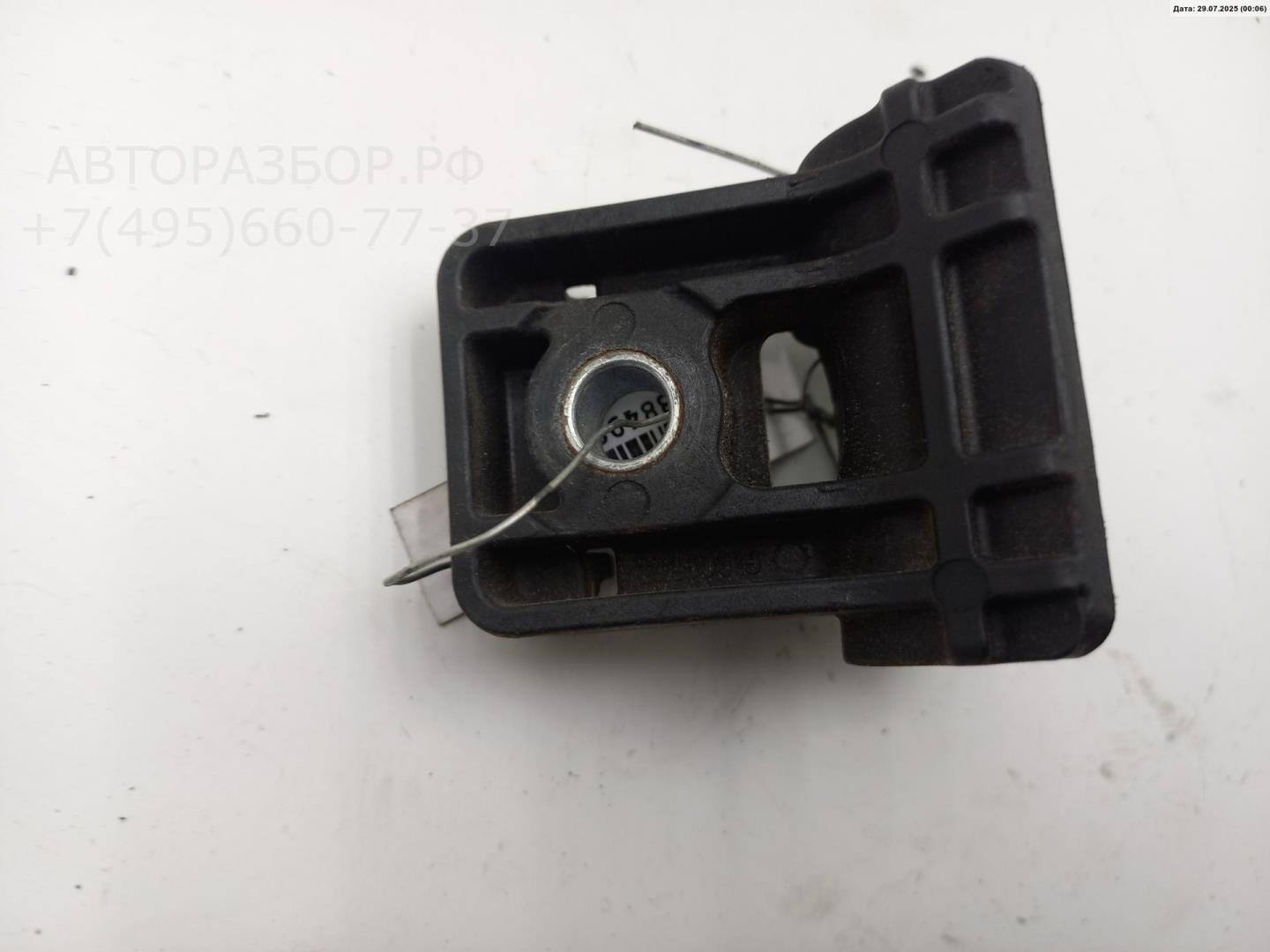 Кронштейн радиатора