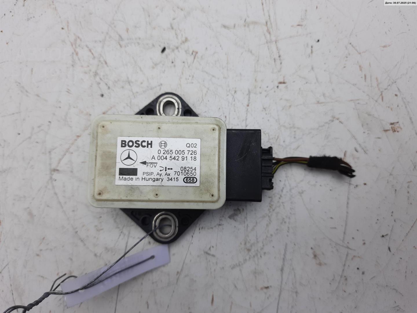 Датчик ускорения