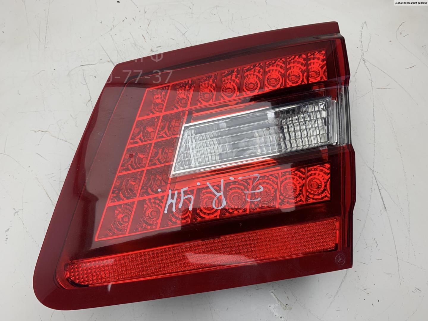 Фонарь задний внутренний правый