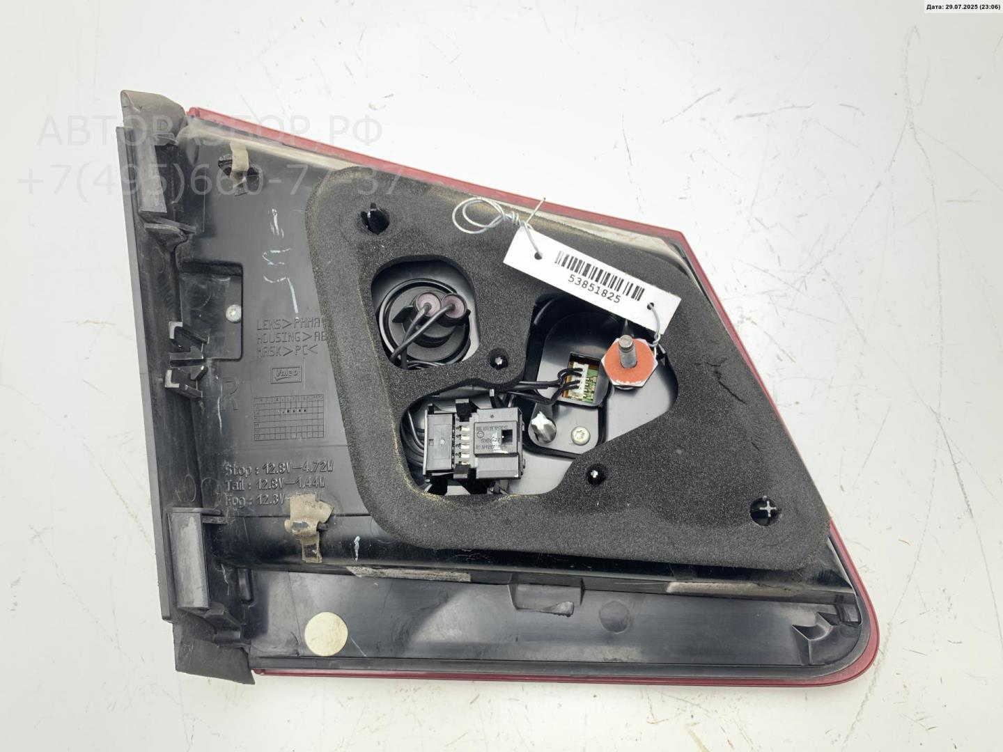 Фонарь задний внутренний правый