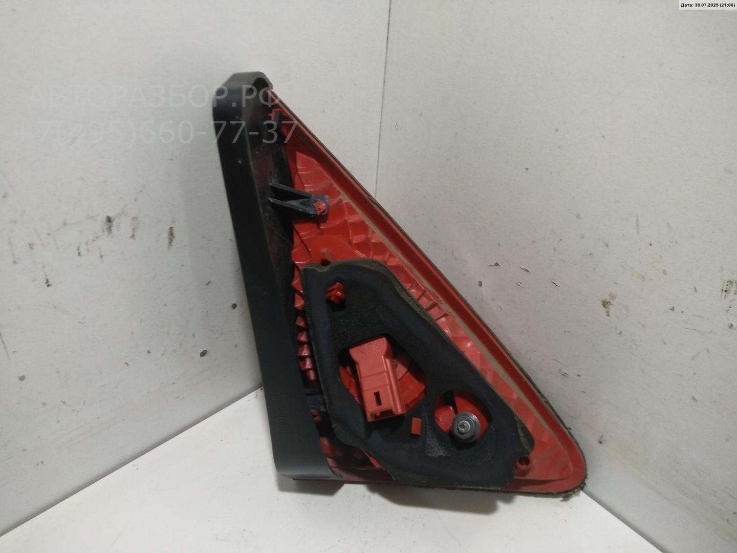 Фонарь задний внутренний правый