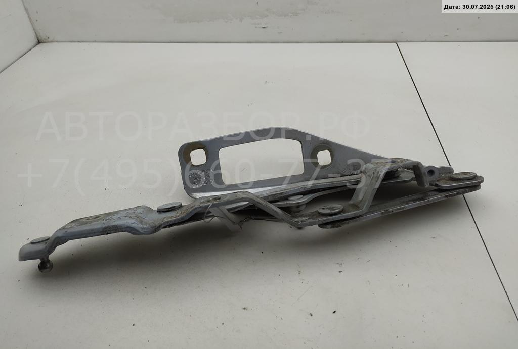 Петля капота правая