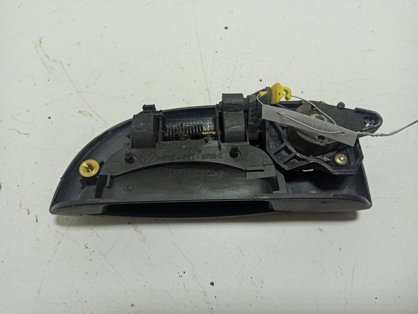 Ручка двери передней наружная правая