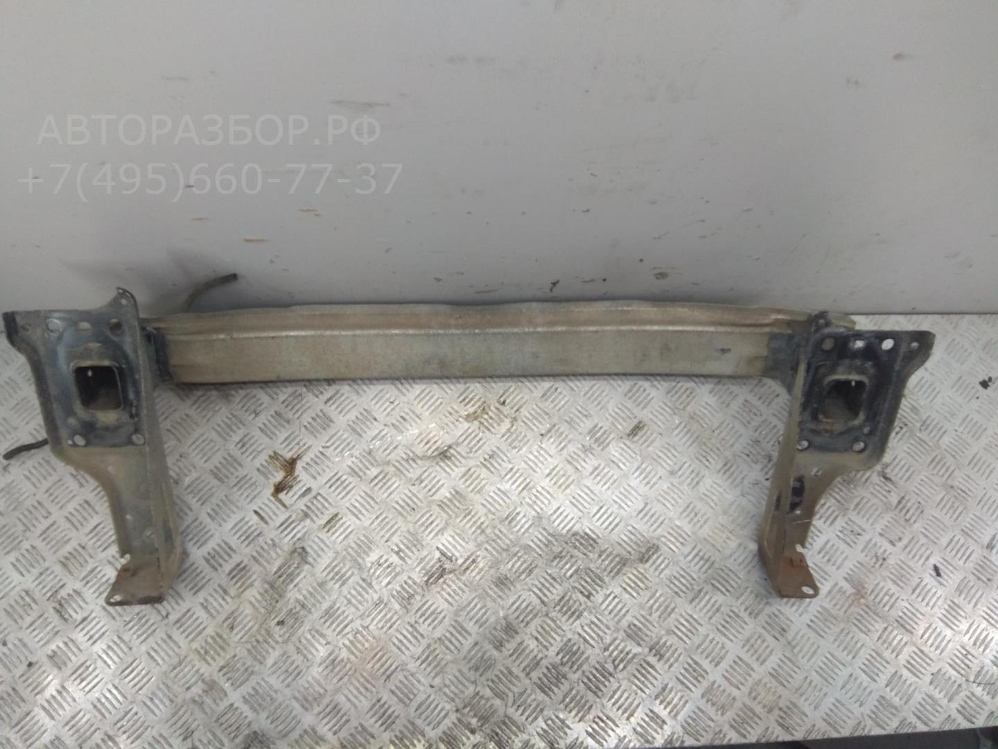 Усилитель переднего бампера