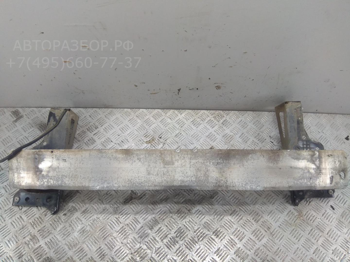 Усилитель переднего бампера