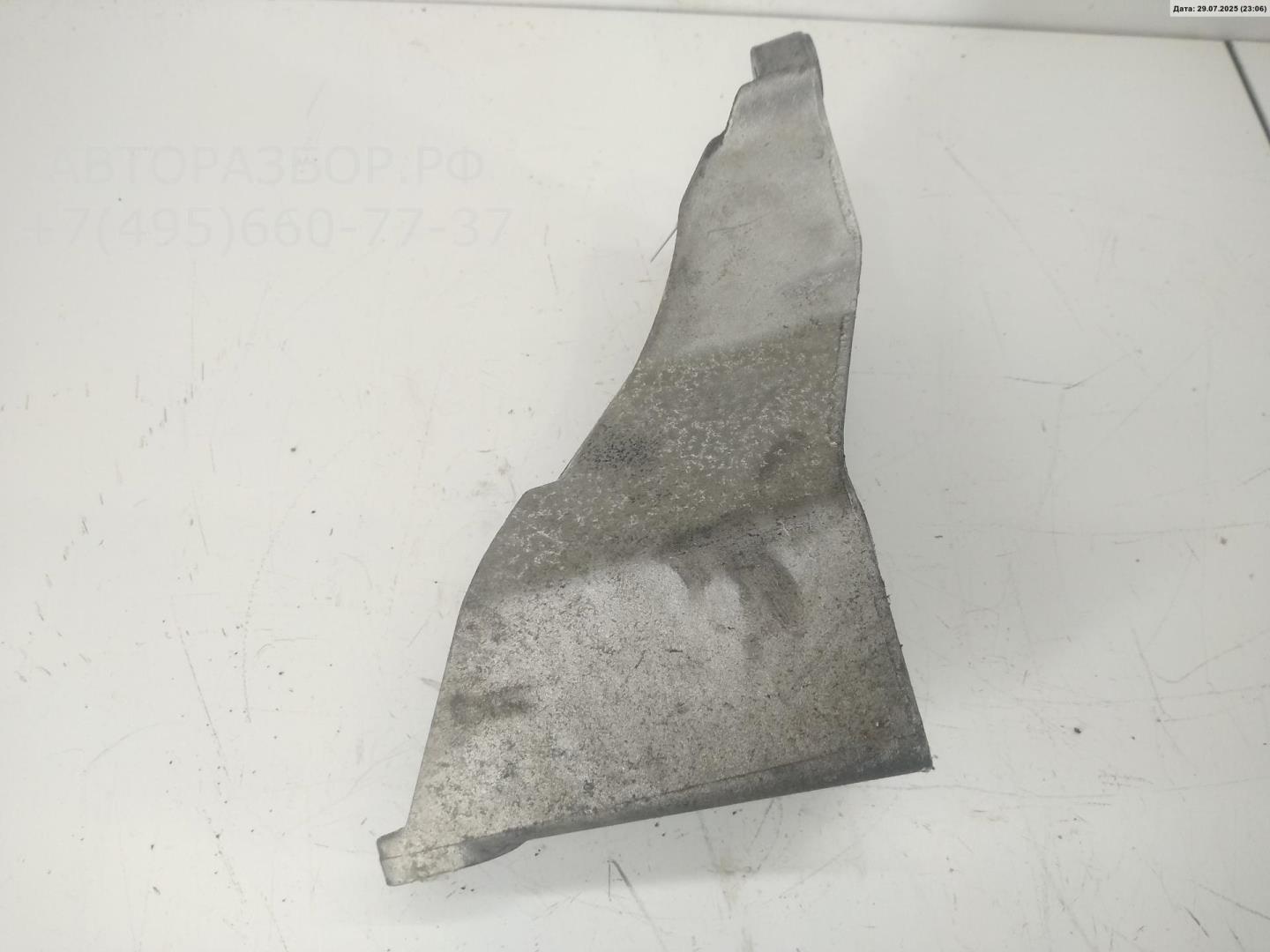 Кронштейн двигателя левый