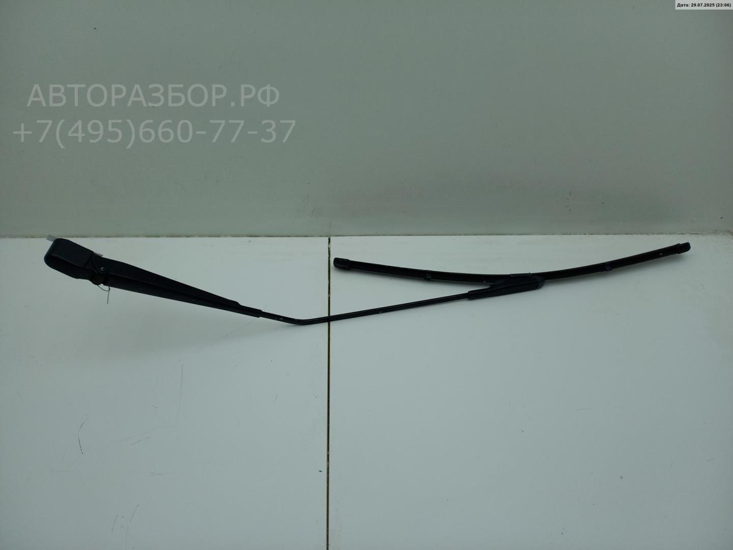 Поводок стеклоочистителя заднего