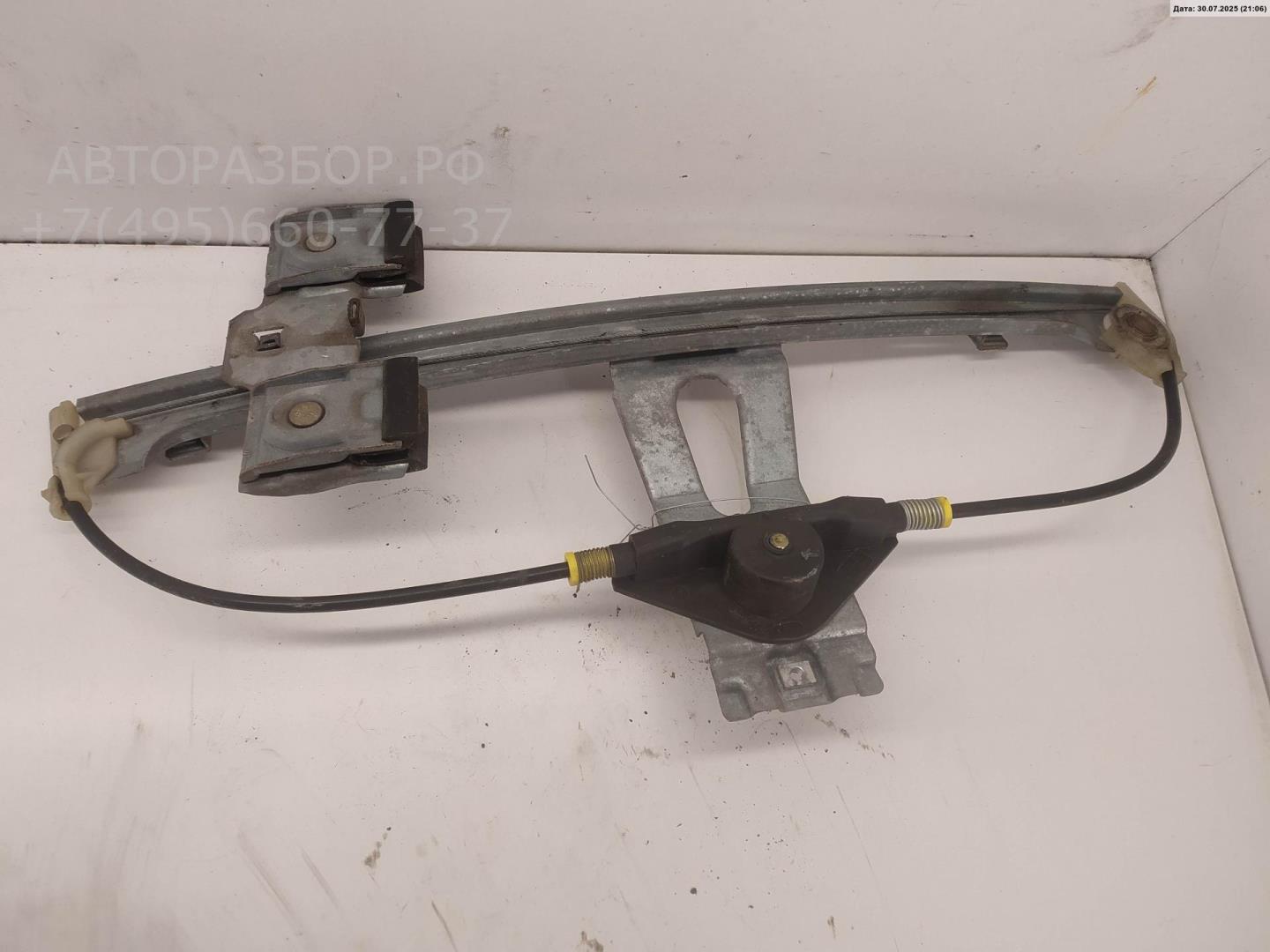 Стеклоподъемник механ. задний правый