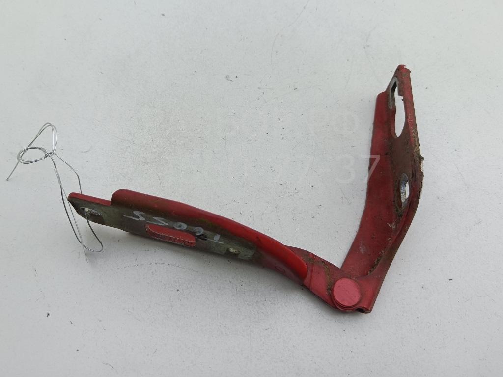 Петля капота левая