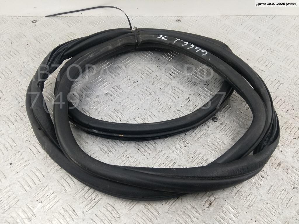 Уплотнитель двери