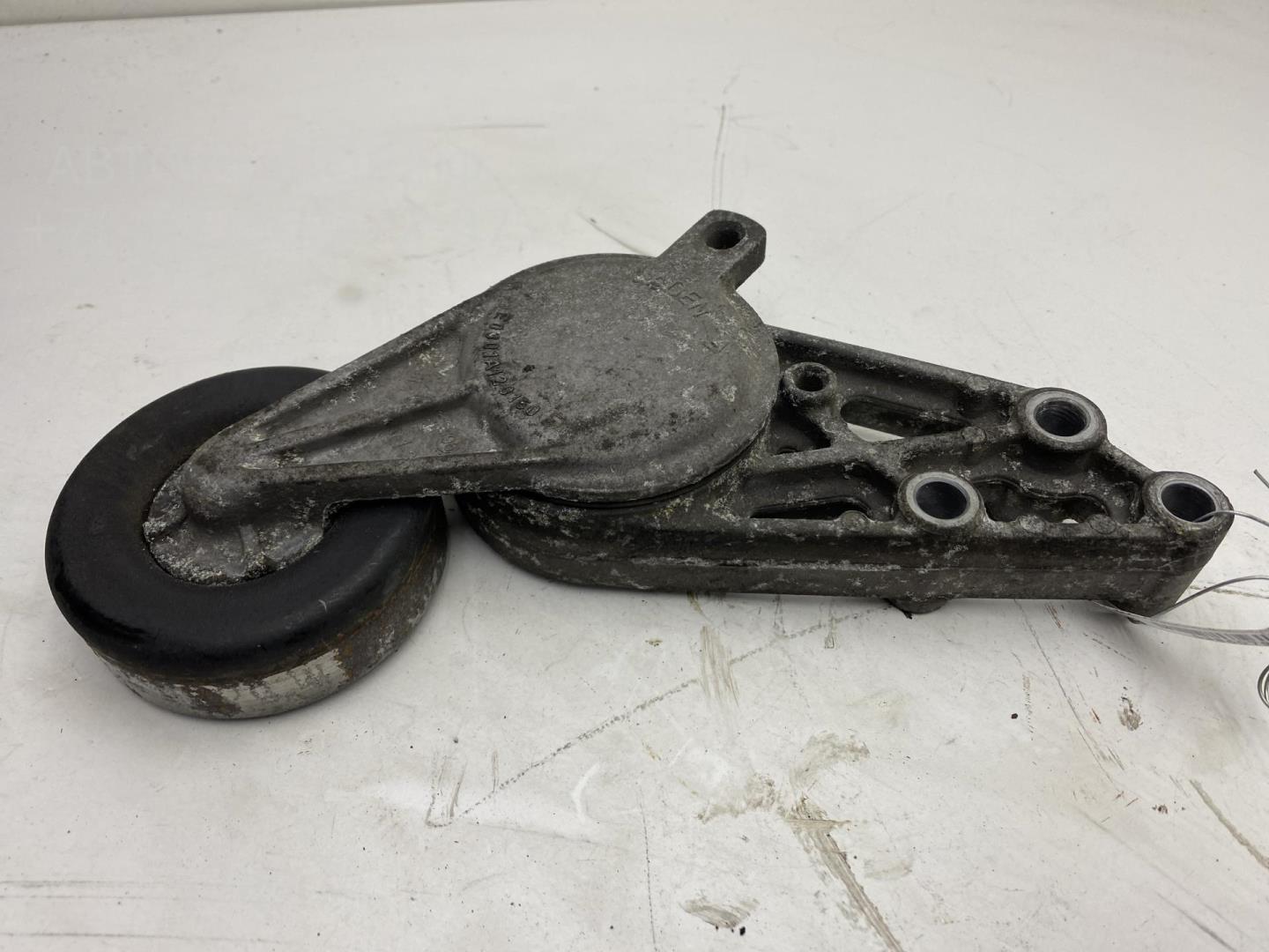 Механизм натяжения ремня ГРМ