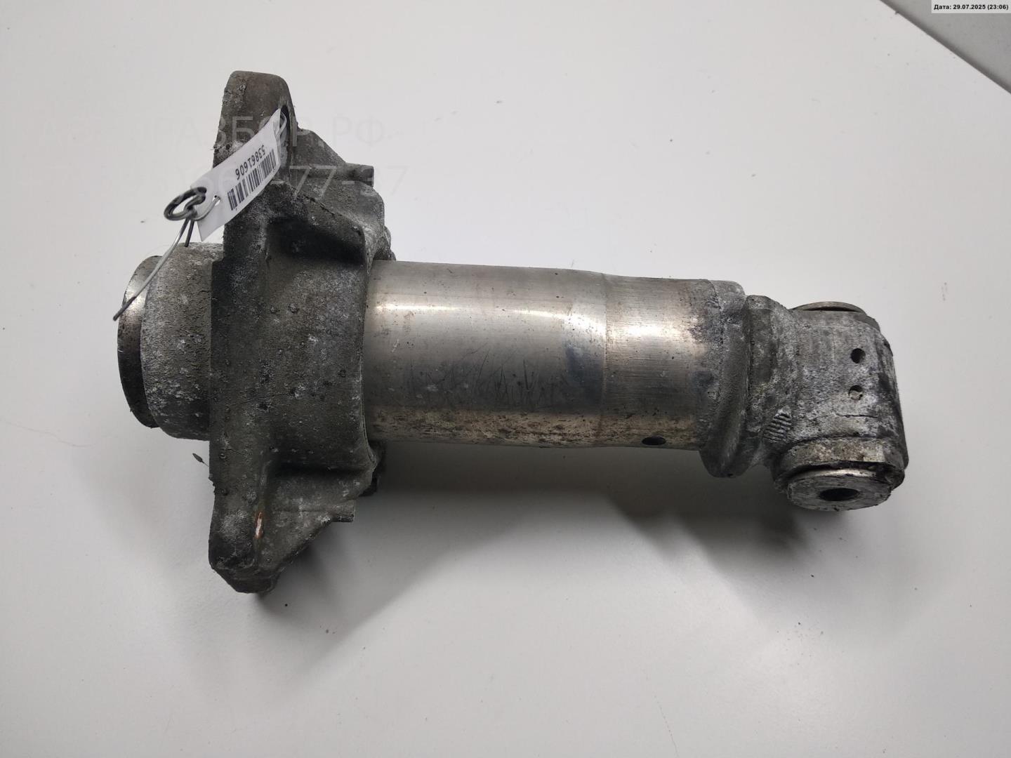 Кронштейн переднего бампера левый