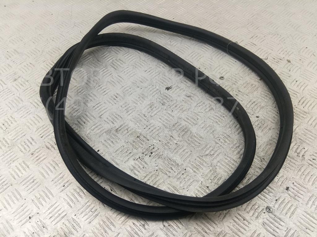 Уплотнитель двери