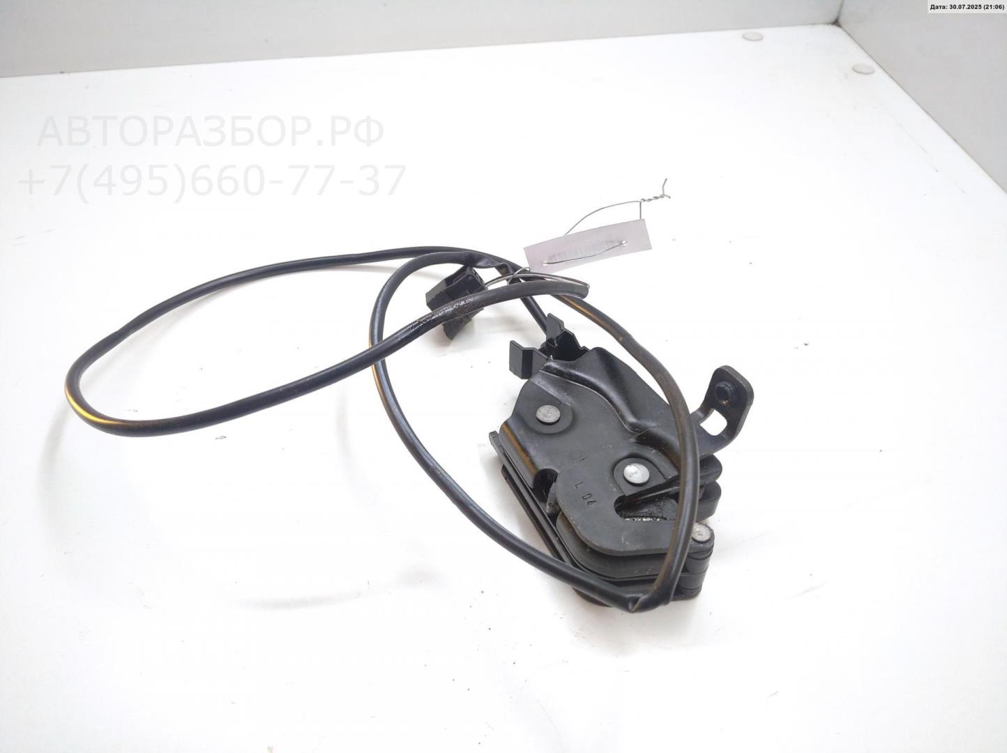 Замок двери передней левой