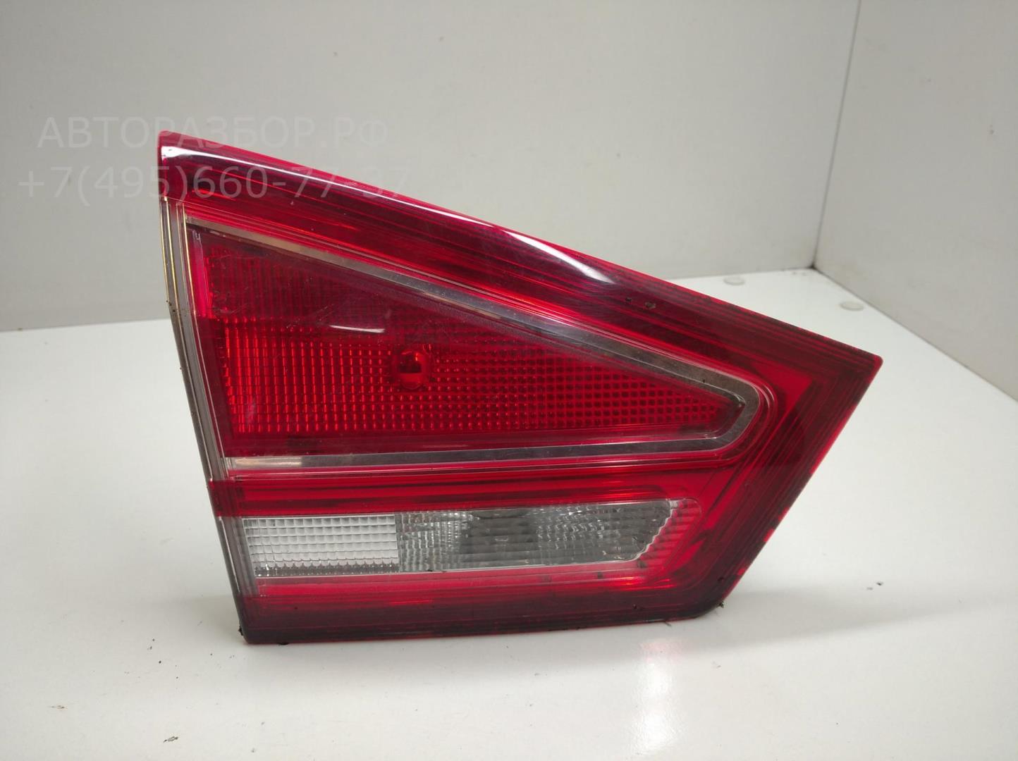 Фонарь задний внутренний левый