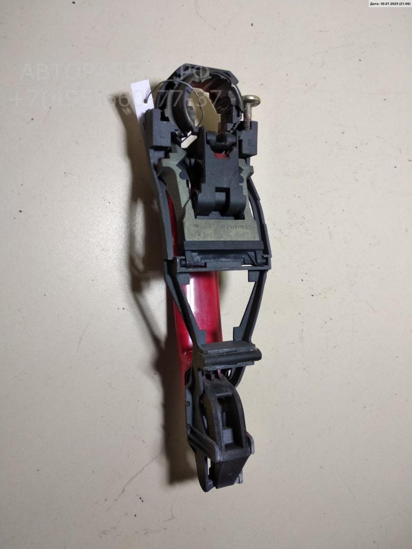 Ручка двери передней наружная правая