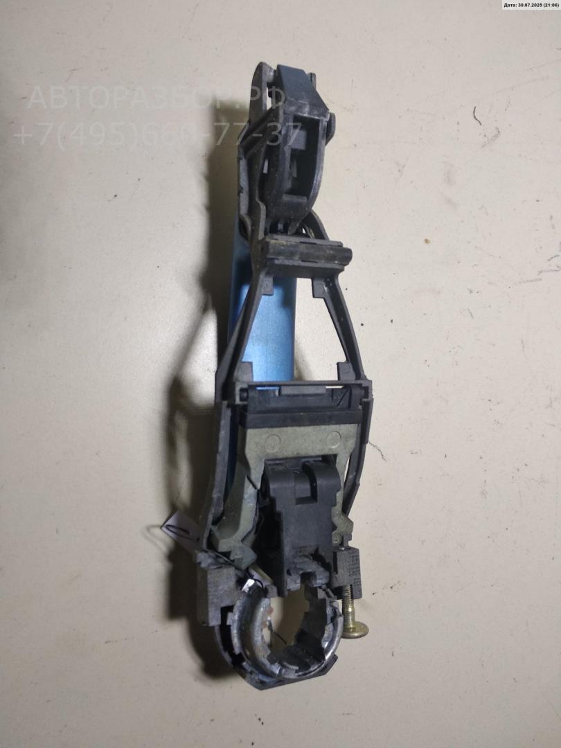 Ручка двери передней наружная правая