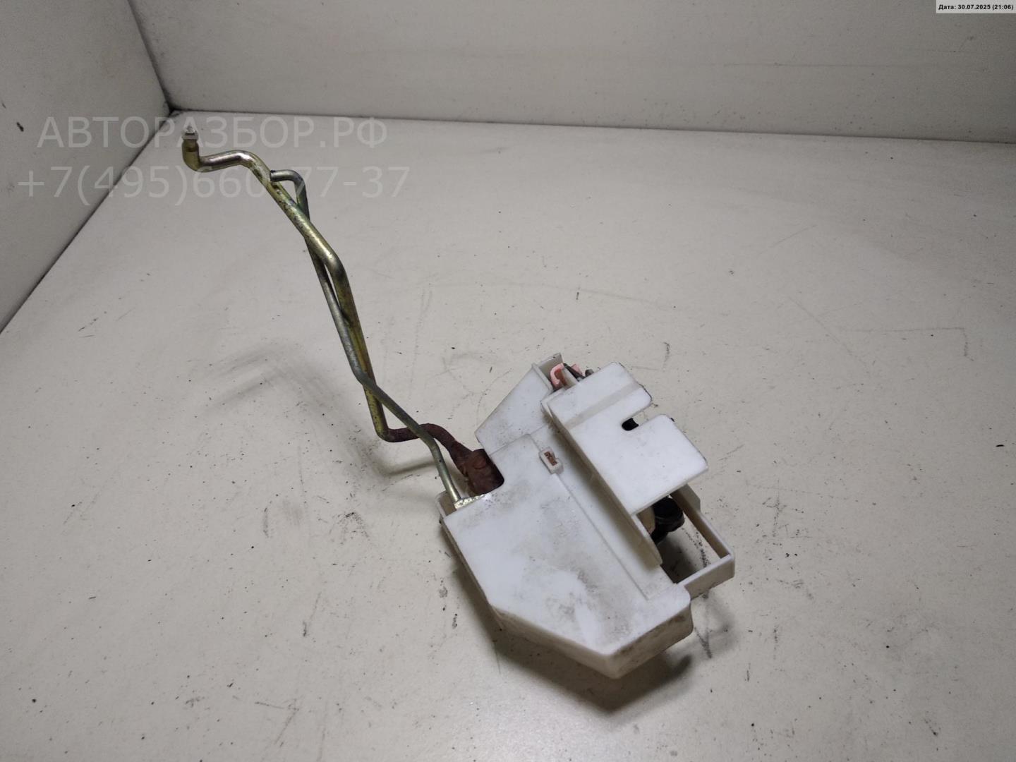 Замок двери передней правой