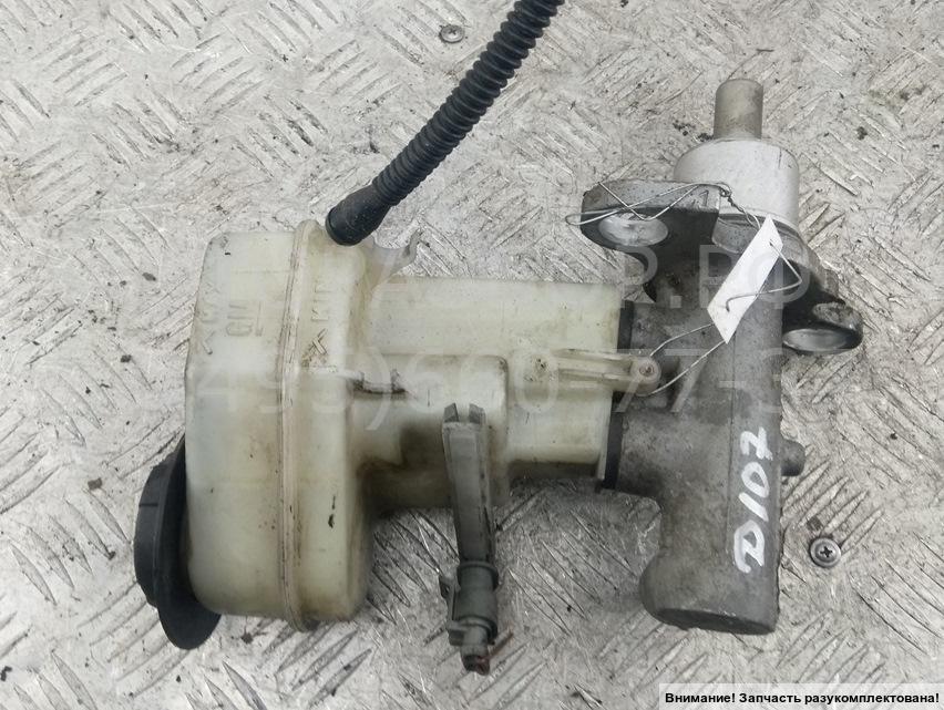 Цилиндр тормозной главный