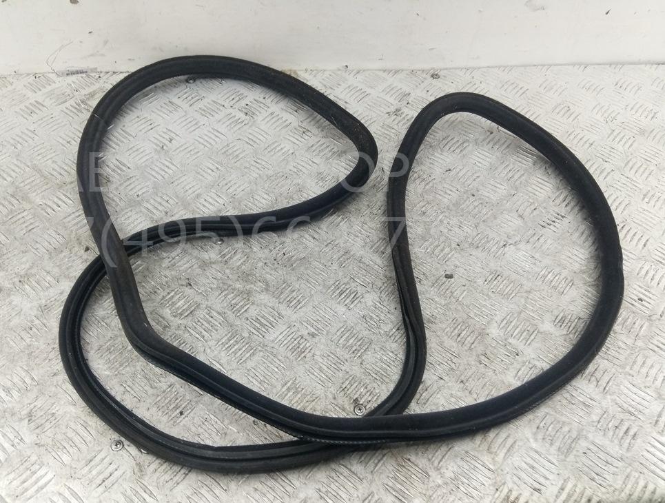 Уплотнитель двери