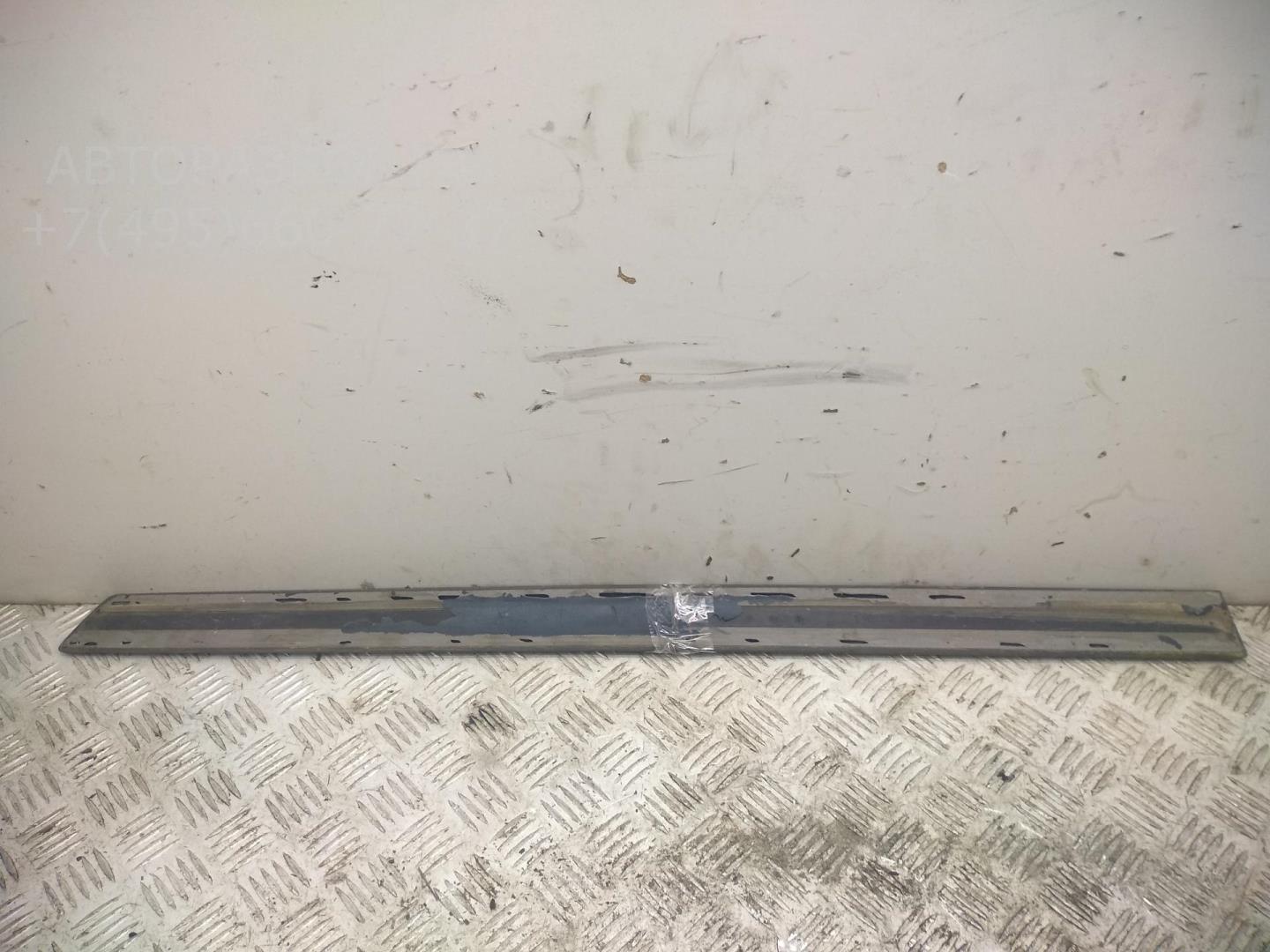 Накладка двери задней правой