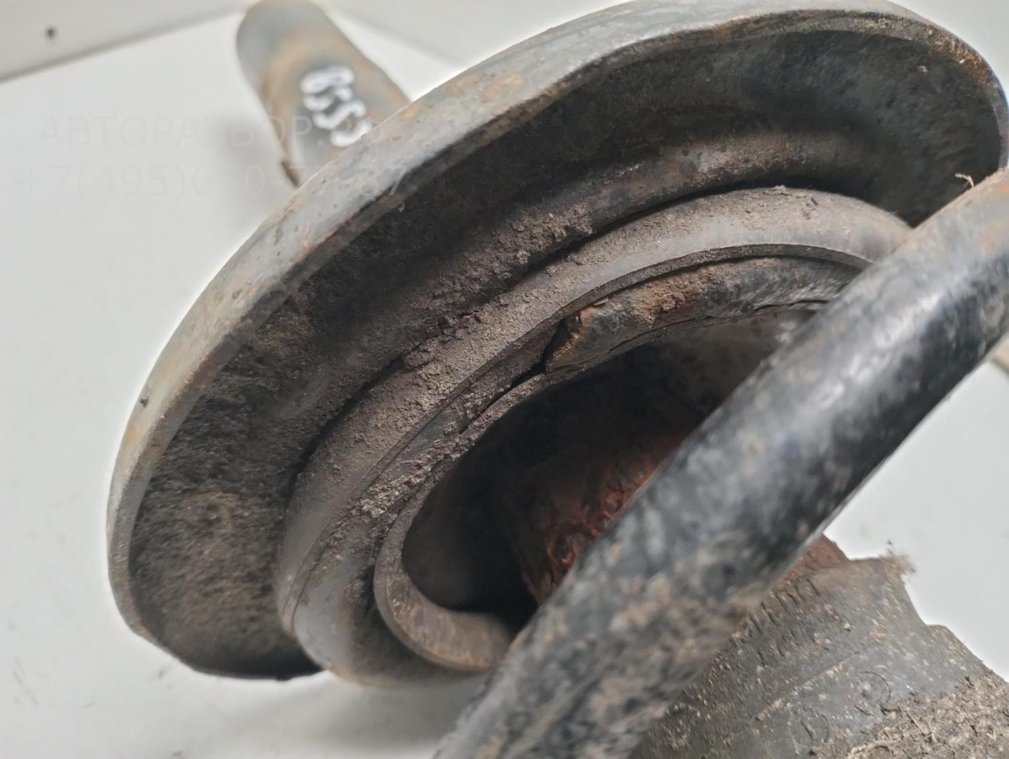 Амортизатор передний правый