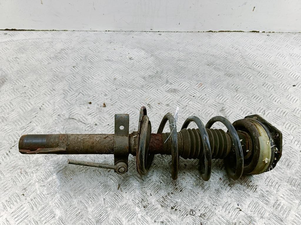 Амортизатор передний правый