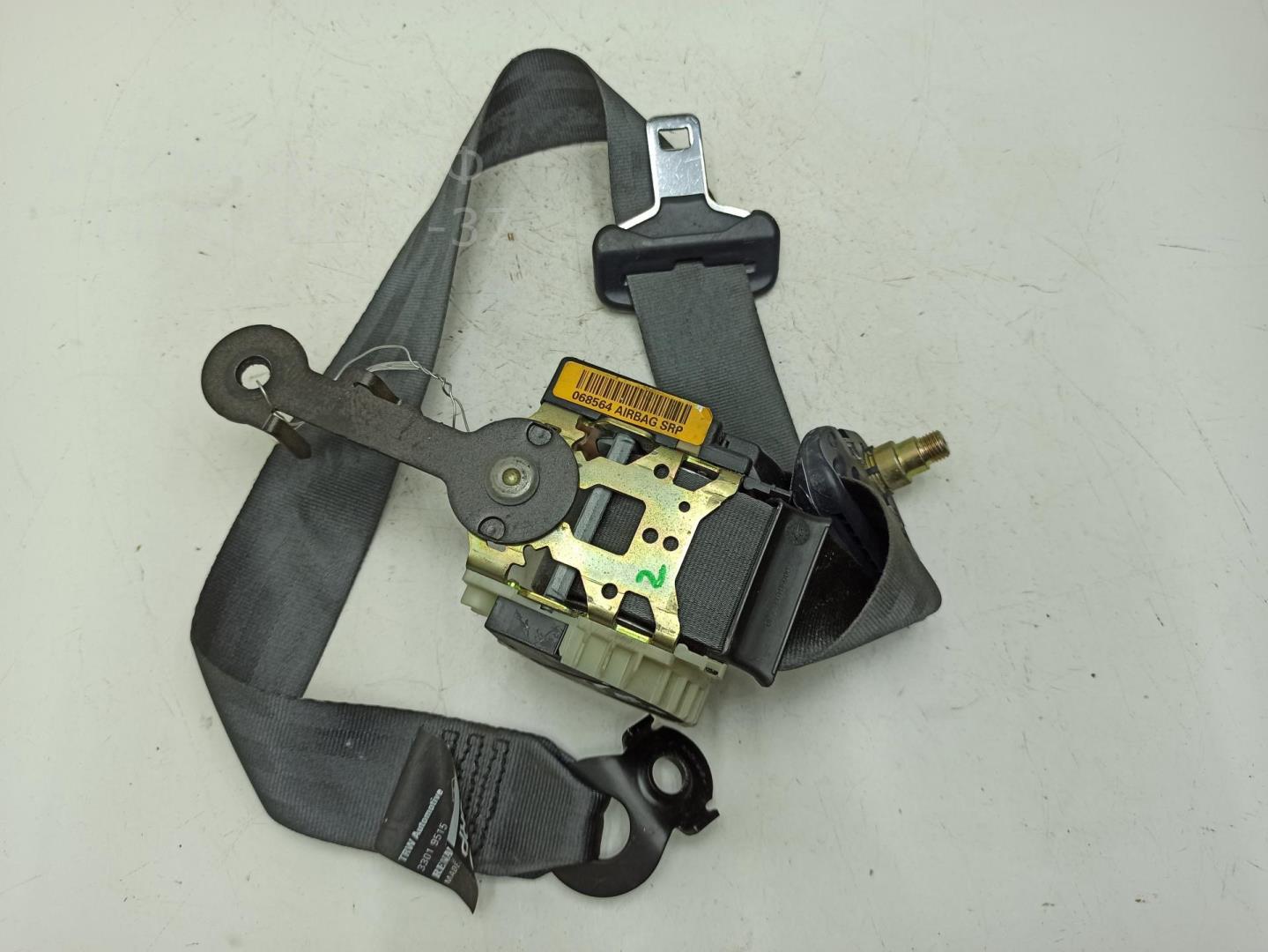 Ремень безопасности с пиропатроном