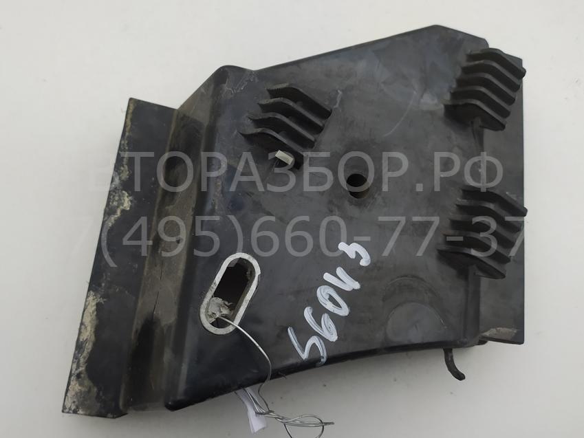 Кронштейн заднего бампера