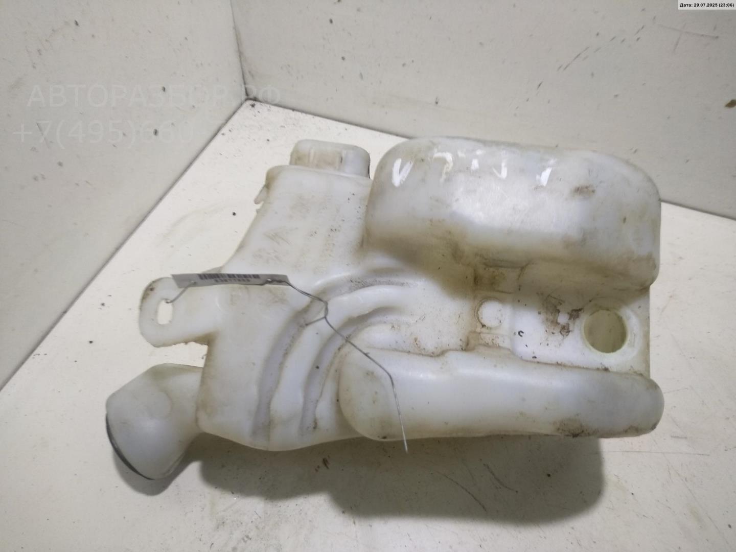 Бачок омывателя лобового стекла