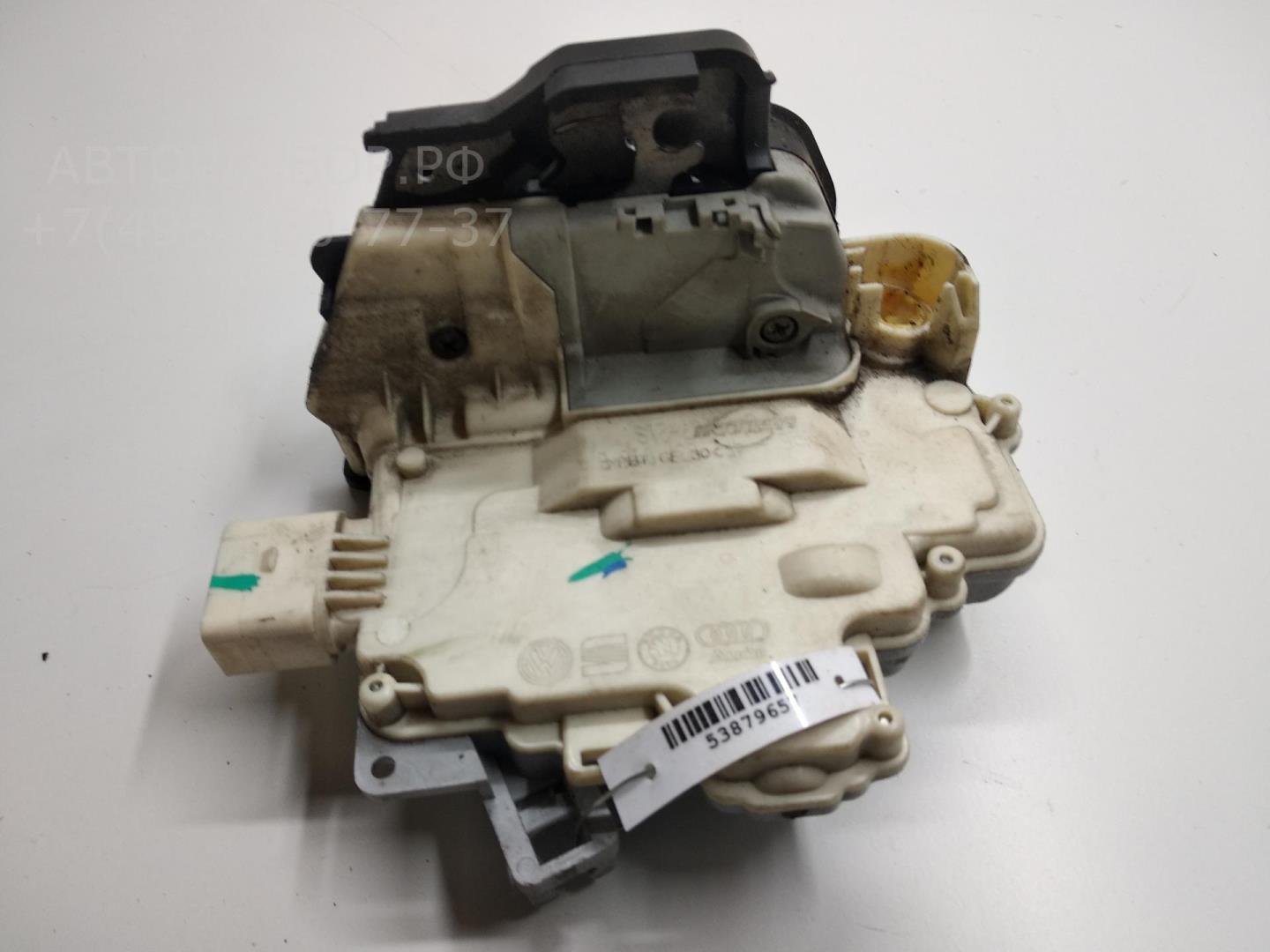 Замок двери передней правой