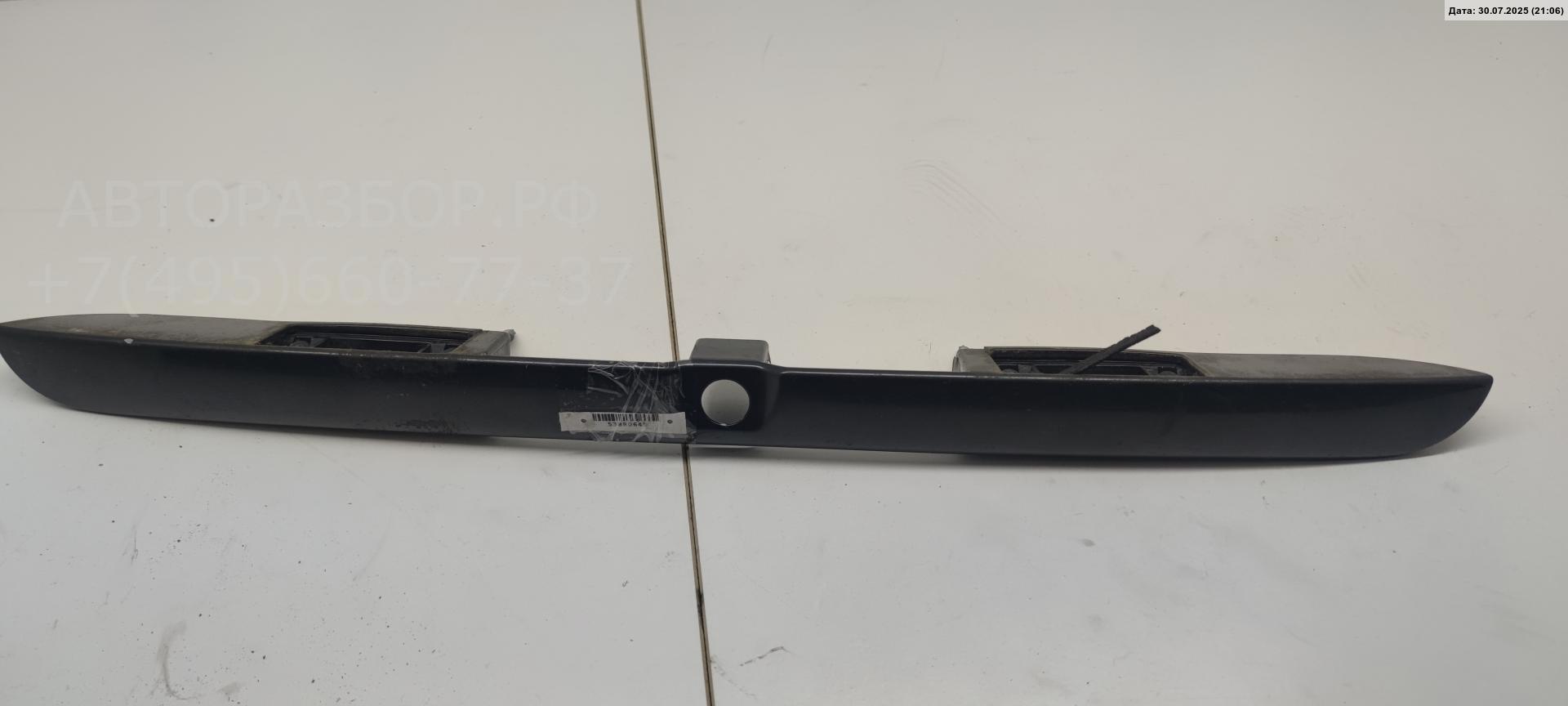 Накладка крышки багажника