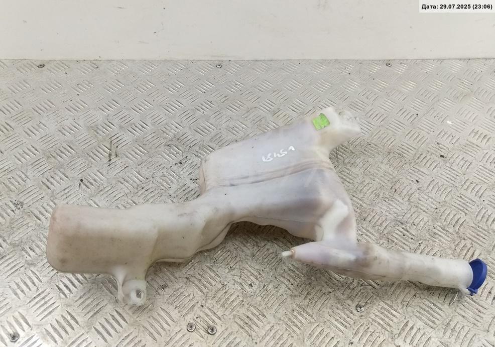 Бачок омывателя лобового стекла