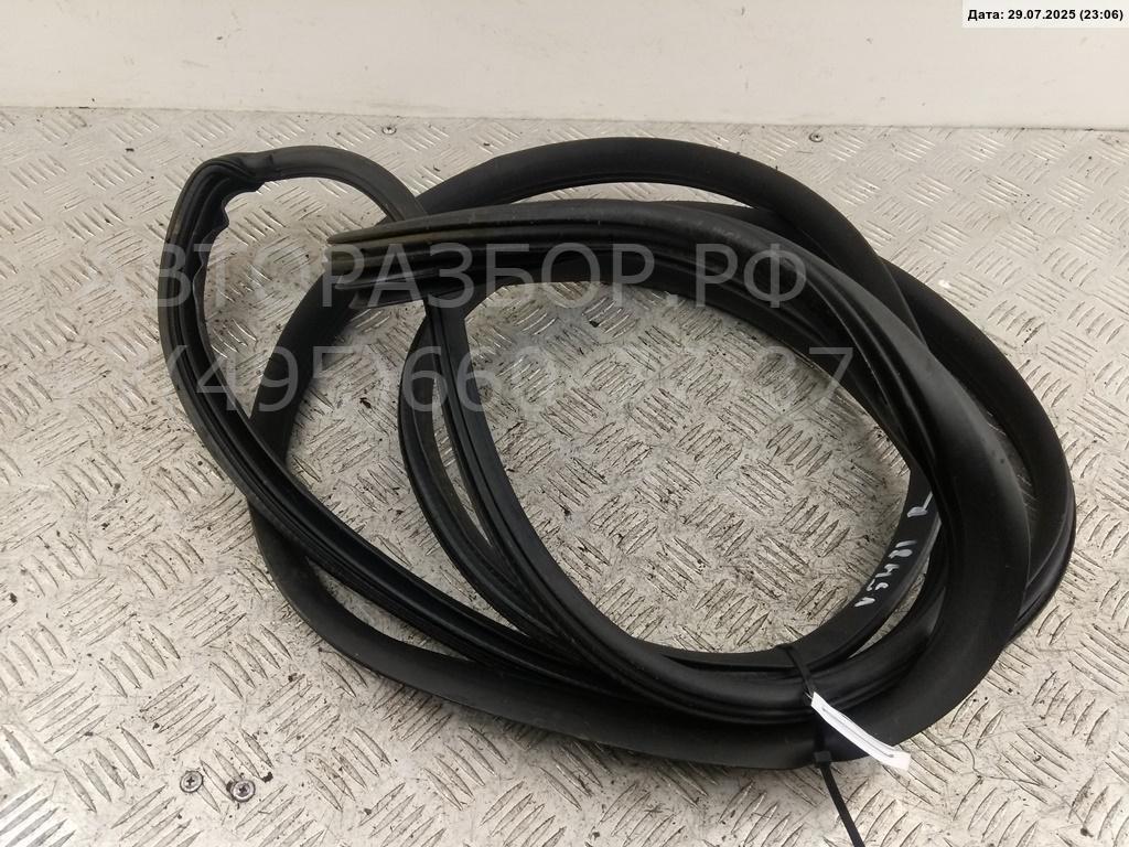 Уплотнитель двери