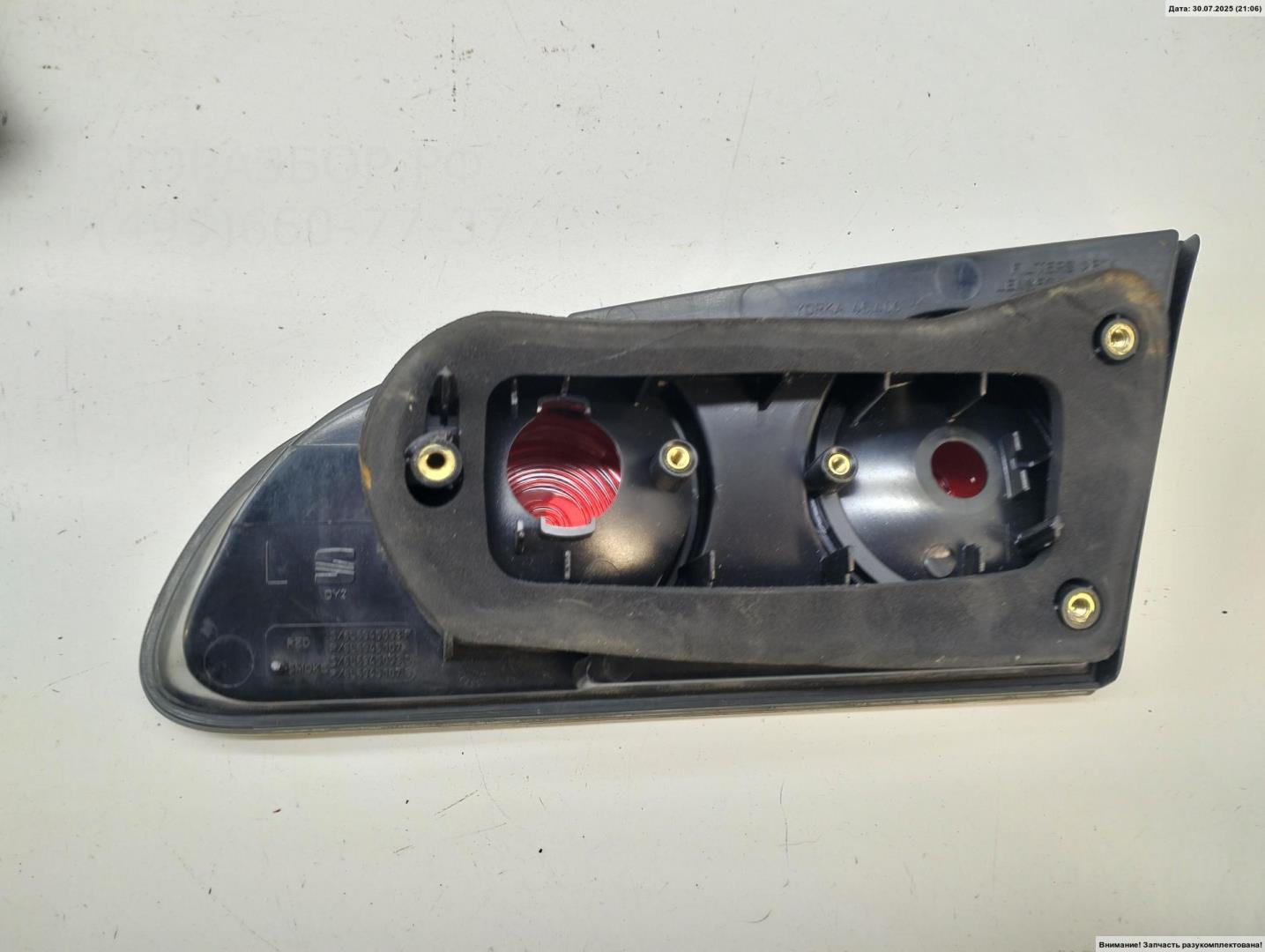 Фонарь задний внутренний левый