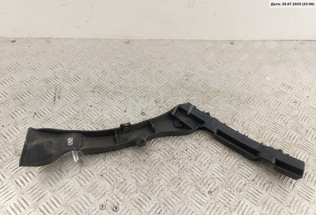 Кронштейн заднего бампера правый