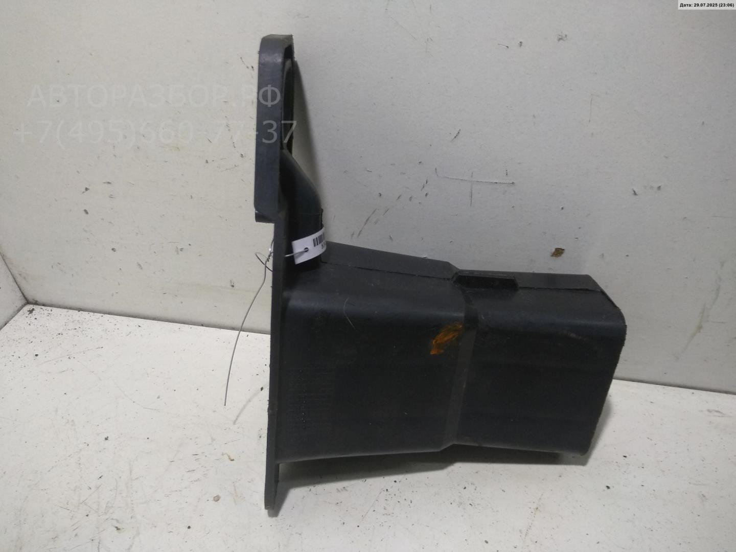 Кронштейн переднего бампера левый