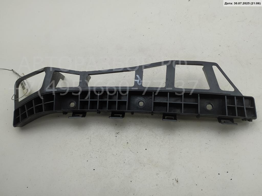 Кронштейн заднего бампера