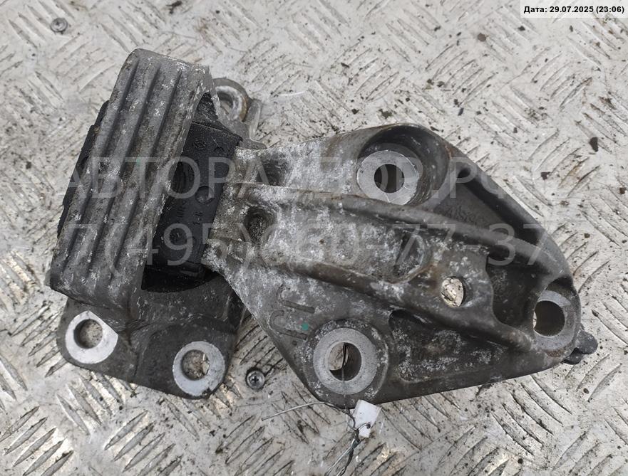 Опора двигателя