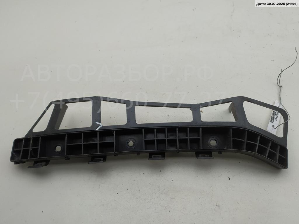 Кронштейн заднего бампера