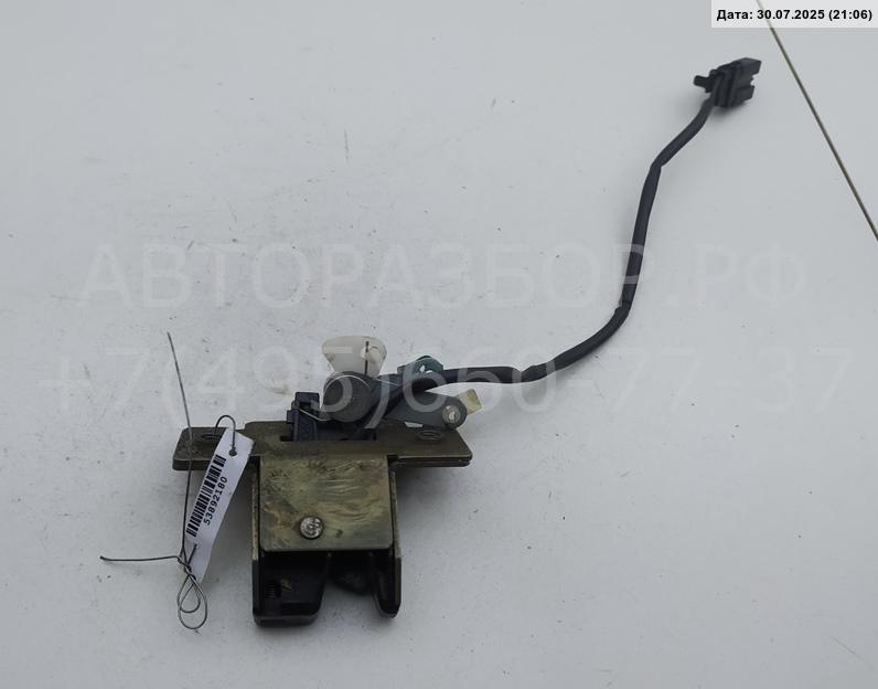 Замок багажника