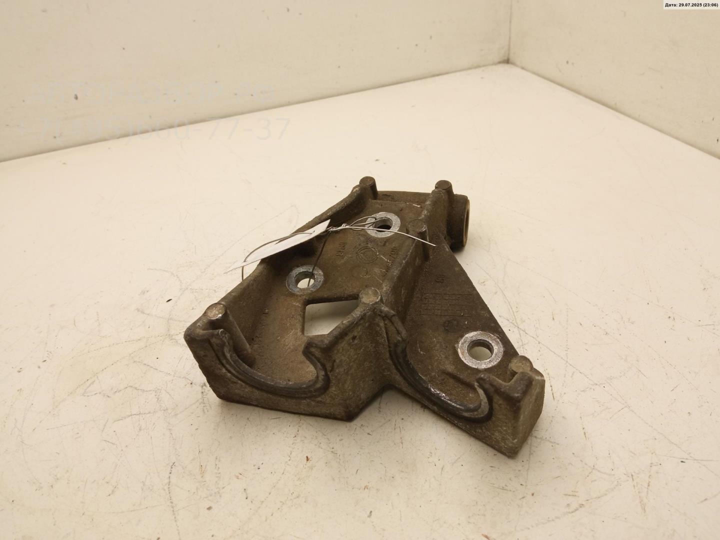 Кронштейн (сопут. товар)