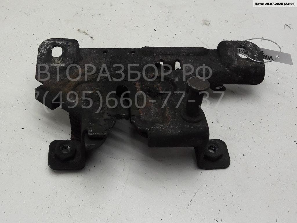 Замок капота