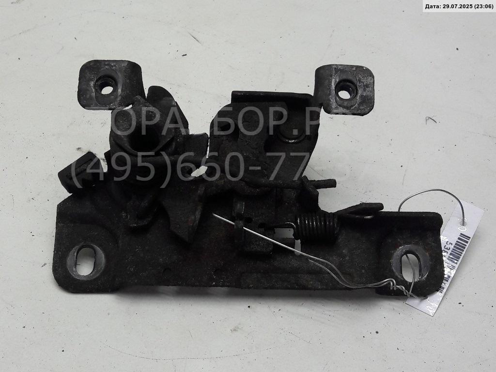 Замок капота